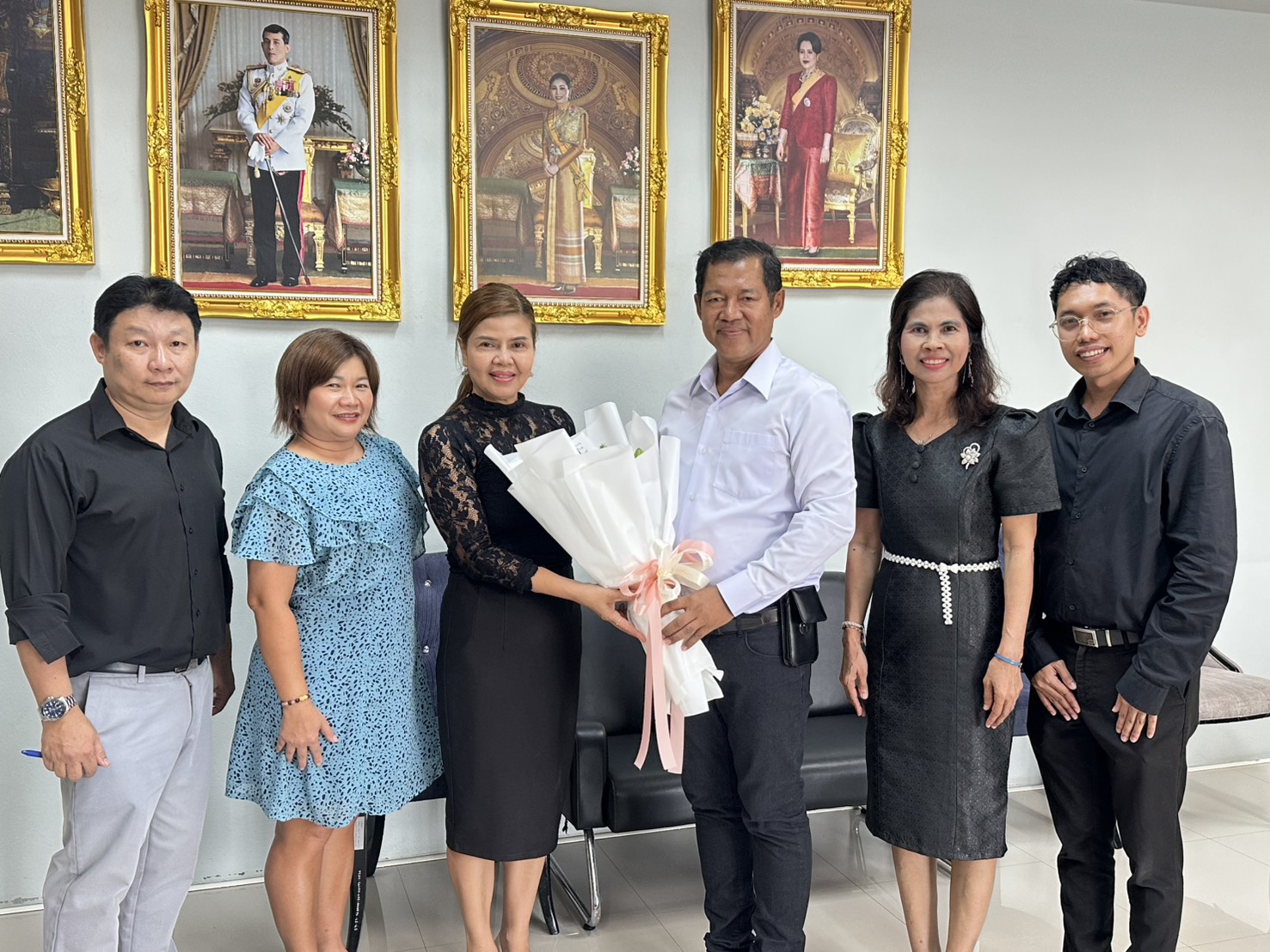 ร่วมแสดงความยินดี
