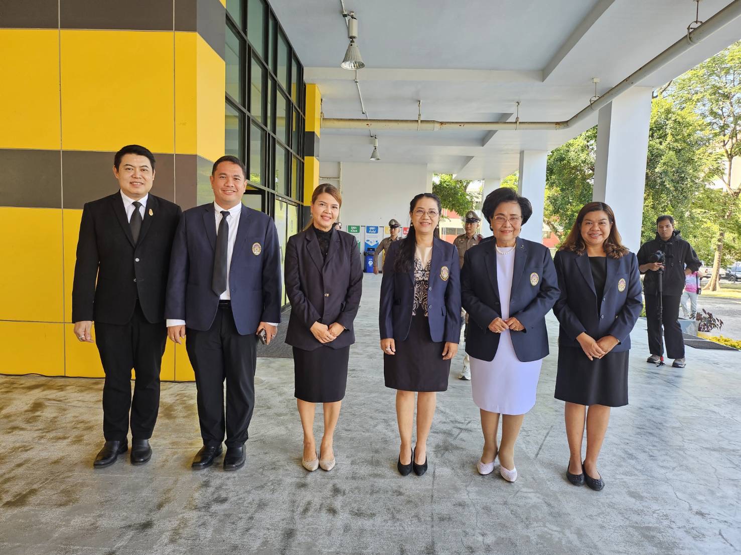 คณะวิทยาการจัดการ มรภ.สงขลา ร่วมรับการตรวจเยี่ยมองคมนตรี พร้อมรายงานผลการดำเนินงานด้านวิศวกรสังคมและการพัฒนาท้องถิ่น
